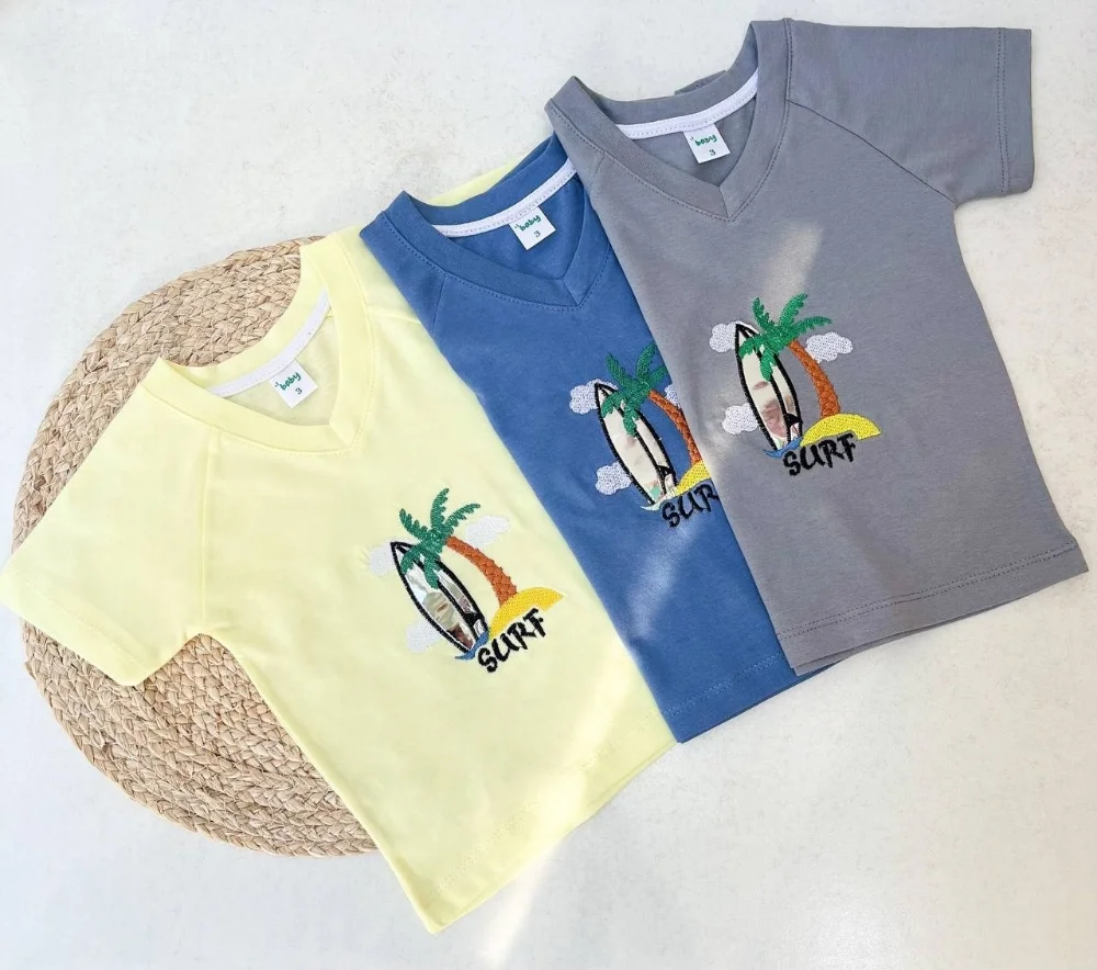 Remera Gadiel Bordado Cuello V - Imagen 2