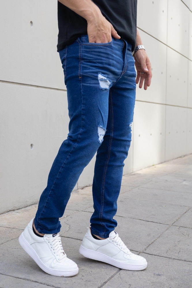 Pantalón Chupin Azul con Roturas.. - Imagen 3