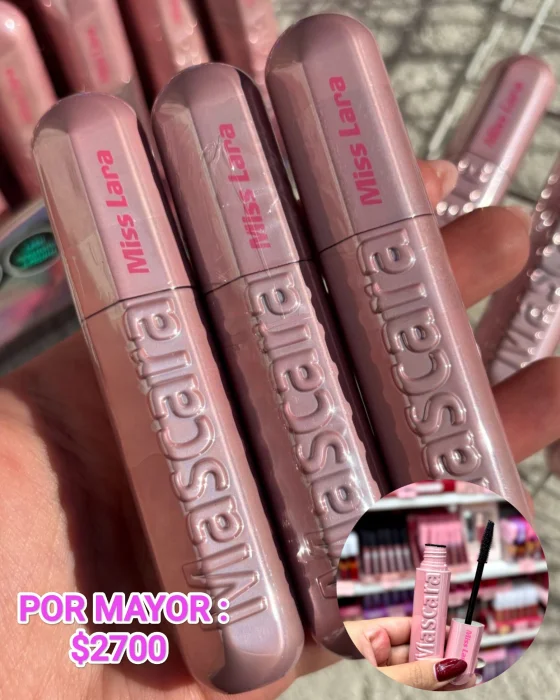 Mascara de Pestañas Negro de Miss Lara