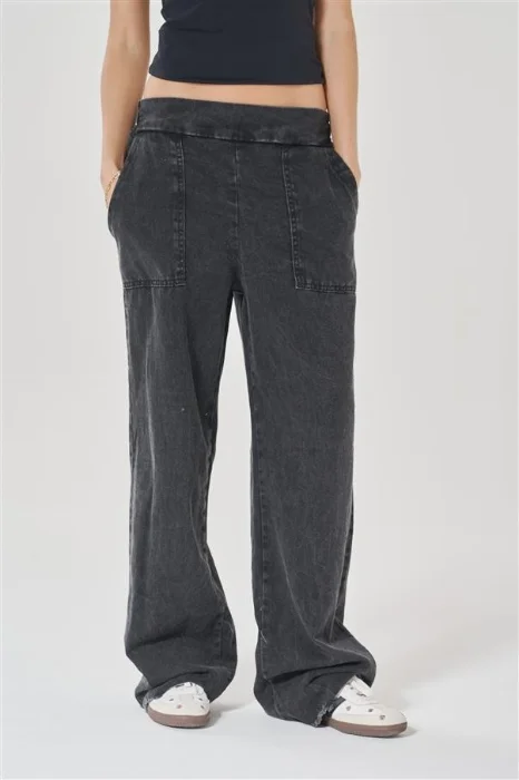 Wide Leg Jeans