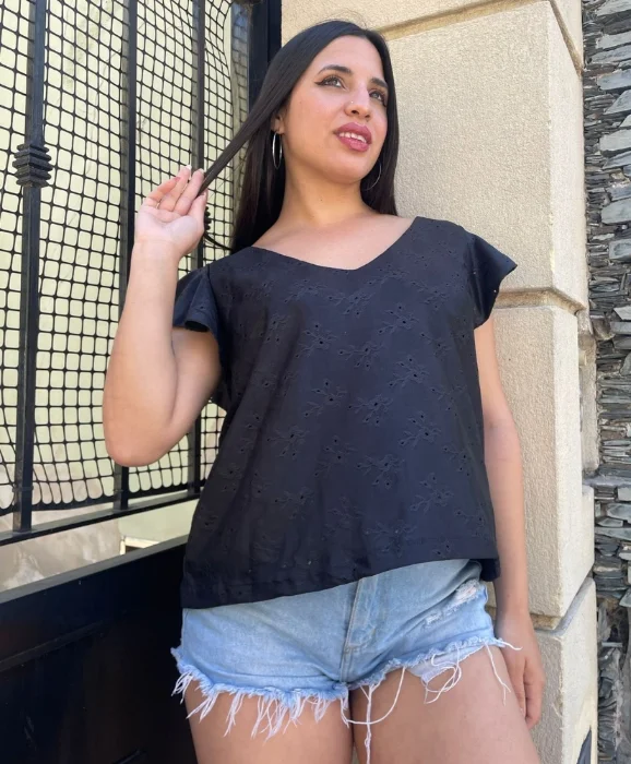 Musculosa/ Naty  de Broderi  con  Gliter