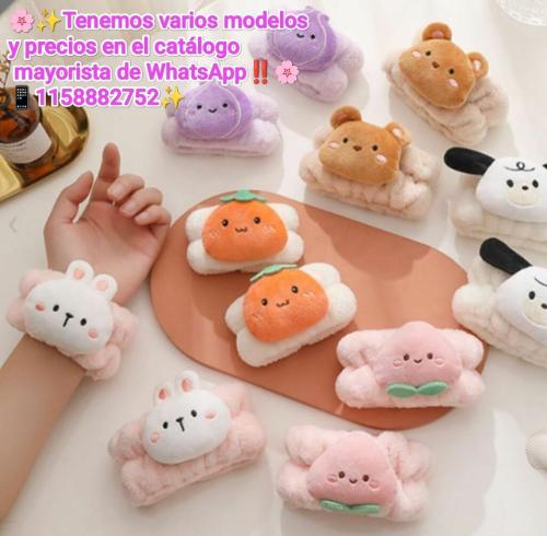Muñequera de Skincare con Peluchito (precio por Cada Par)