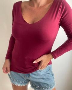 Remera Escote V con Costura Invisible Camil - Miniatura 2