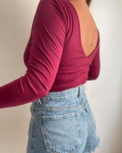 Remera Escote V con Costura Invisible Camil - Miniatura 3