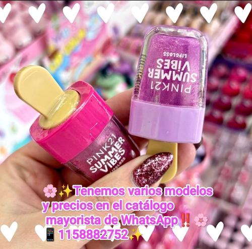 Lipglos Mágico con Destellos de Pink 21