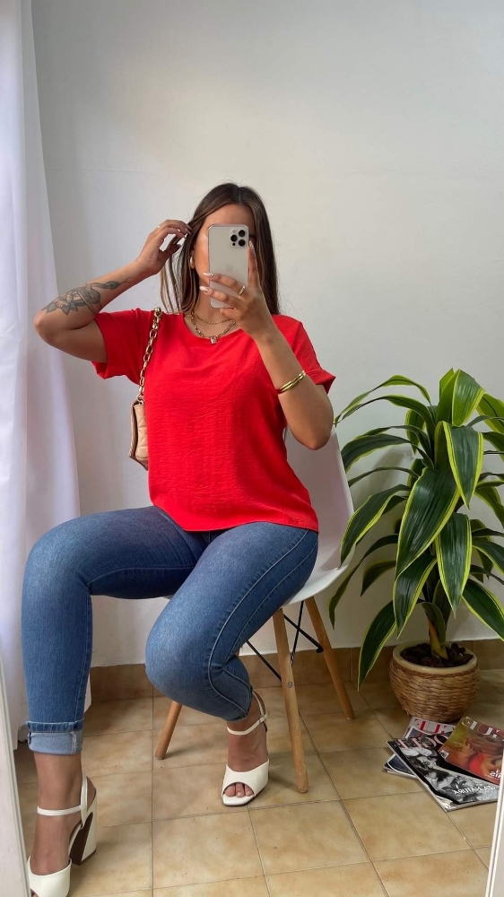Remera Cey Puño - Imagen 2