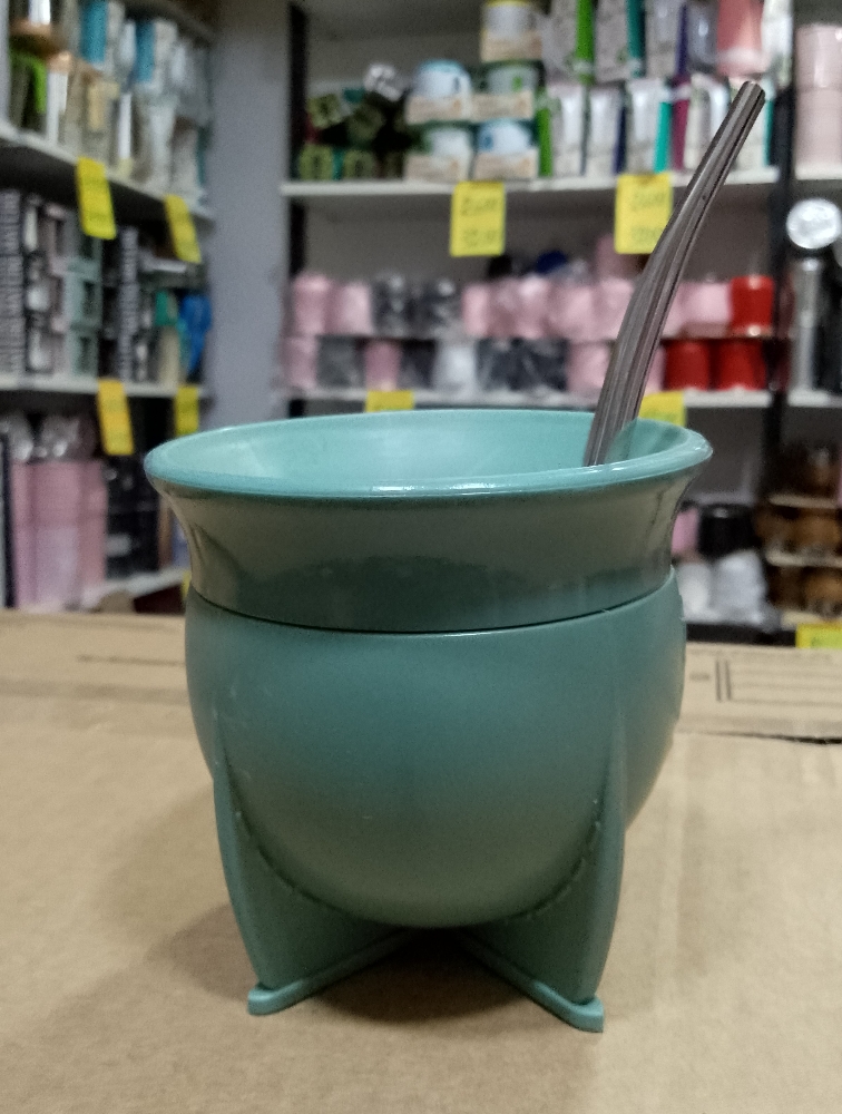 Mate de Pvc Black Total Boca Ancha con Bombilla - Imagen 2