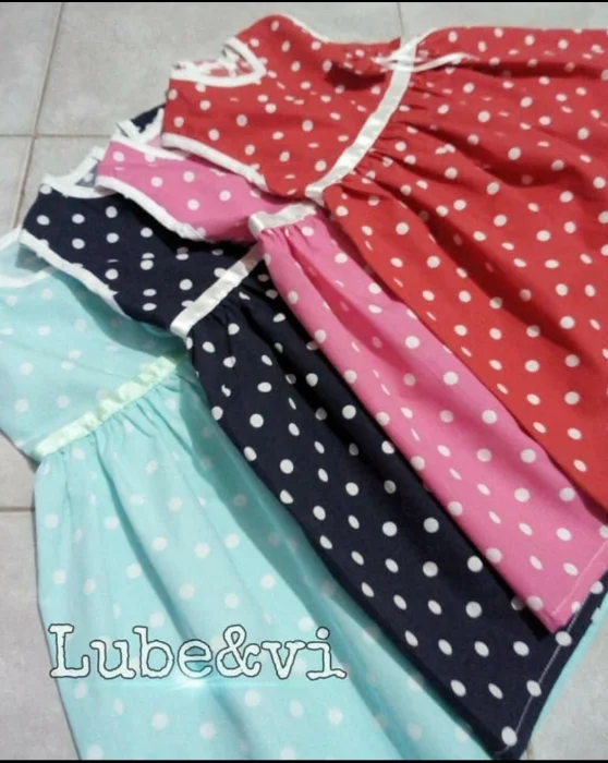 Vestidos a Lunares
