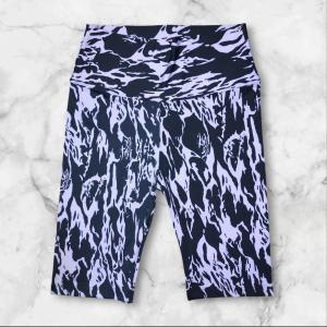Biker Suplex Estampado Violeta