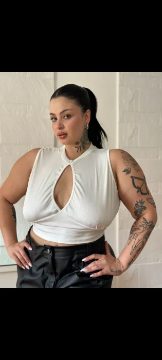 Top Curvy