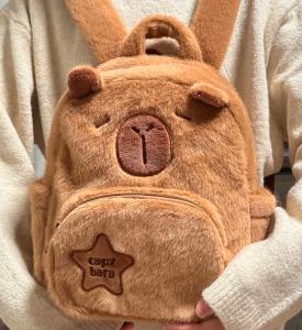 Mochila Infantil Capibara Peluche Suave  Ideal Jardín Regalo Uso Diario con Bolsillo