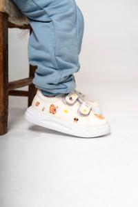 Zapatillas Capybara Nene Nena Clásicas Modernas Blancas Cómodas Livianas - Miniatura 5