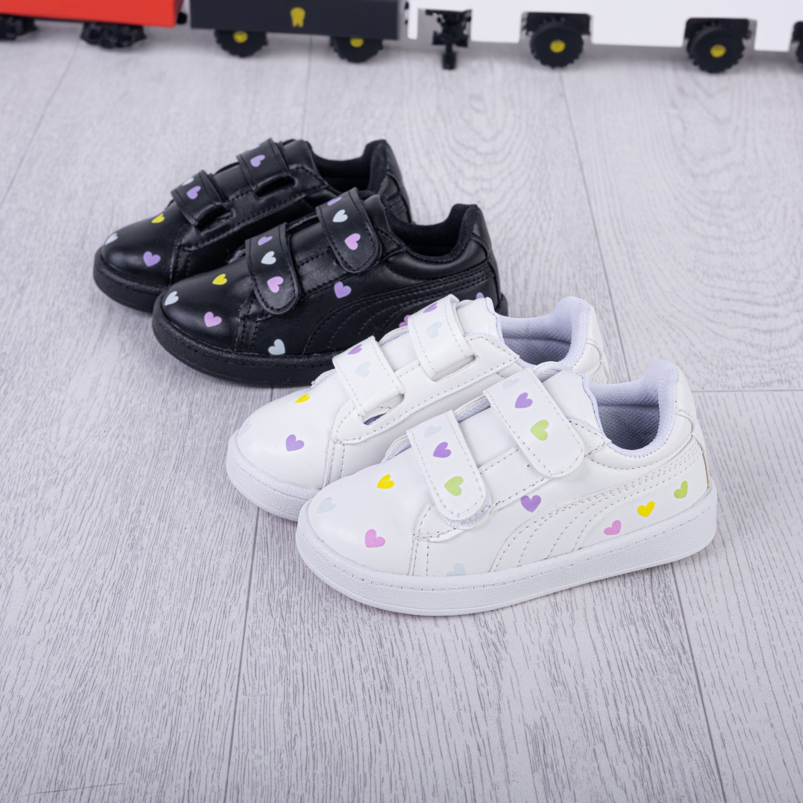 Zapatilla Cora Nena Ecocuero Durabilidad Estilo Corazones Doble Abrojo Calidad Velcro - WhatsApp%20Image%202024-09-03%20at%2016.35.40.jpeg