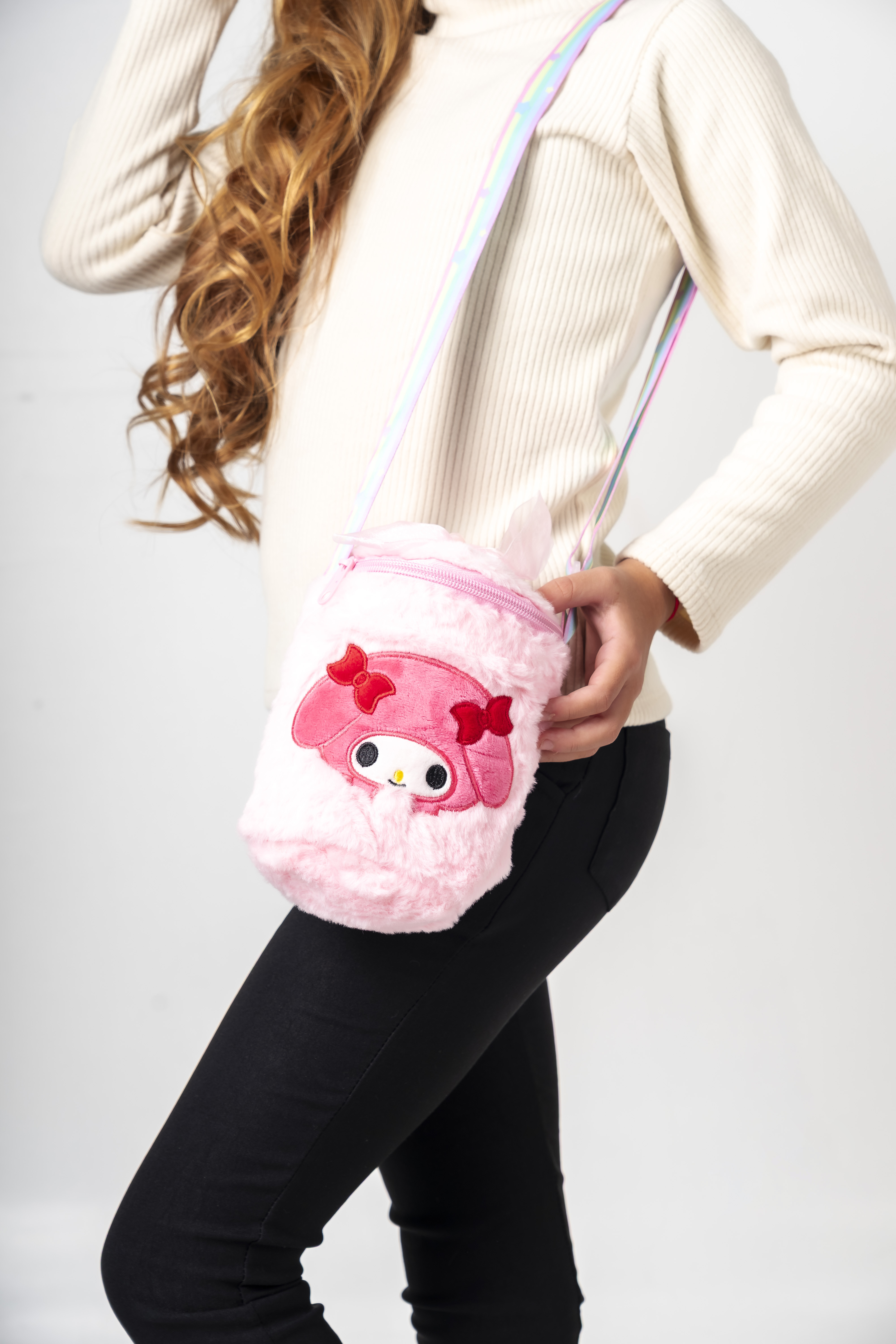 Bolsito San Rio Redondo Niñas Nenas Peluche Personajes Kuromi Melody Cinamoroll Kitty - OBS03527.jpg