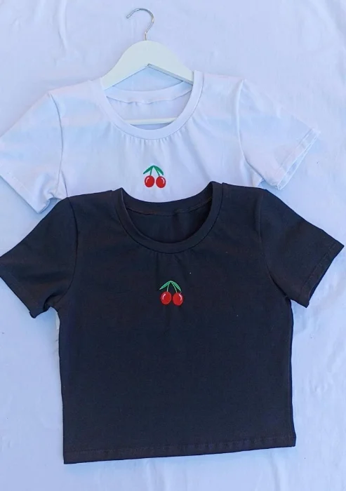 " Remera  C/  Cereza "( Baby Tee ) Algodon con Lycra