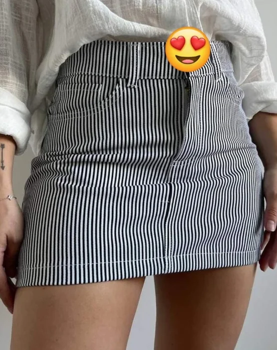 Pollera Rayada en Gabardina Elastisada