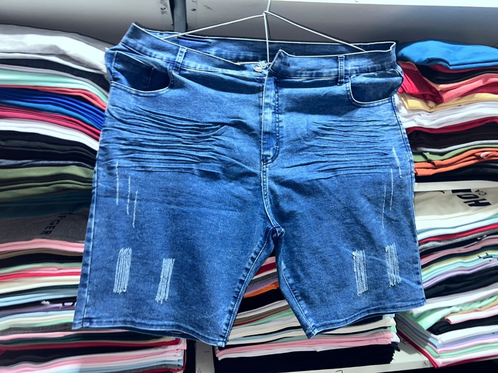 Bermudas Especiales Rasgado - Imagen 1