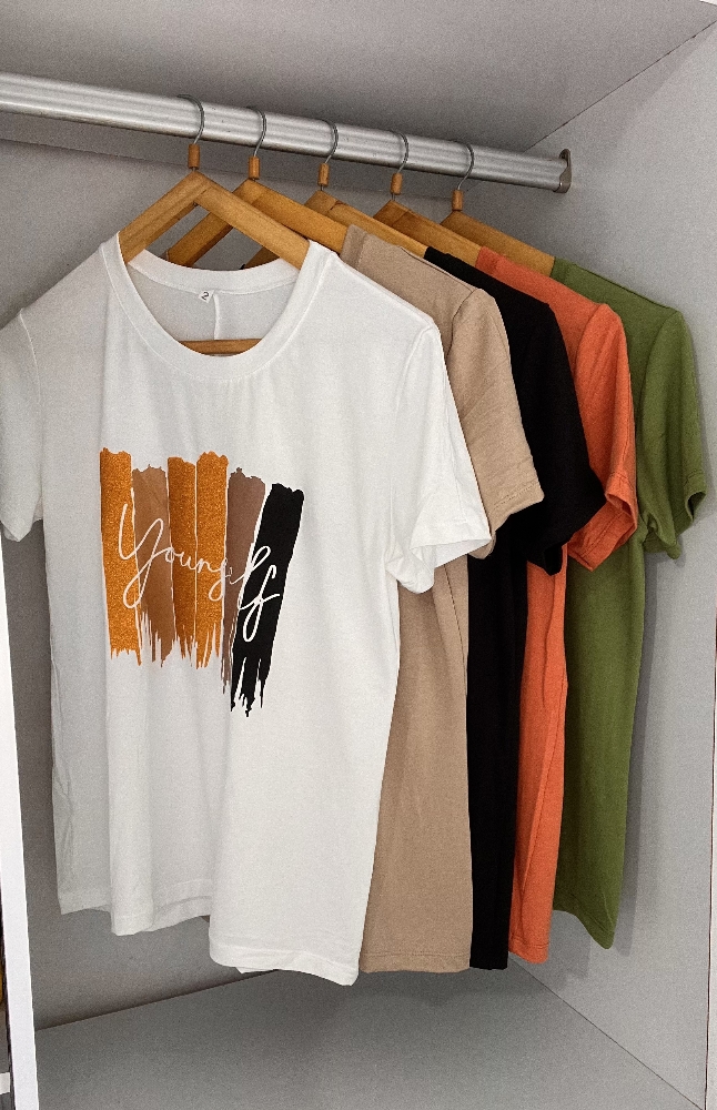 Remera Lineas Doradas - Imagen 3