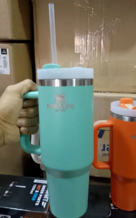 Vaso Quencher Stanley Oferta Termico de Acero 1.2l con Manija