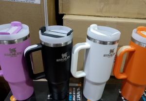 Vaso Quencher Stanley Oferta Termico de Acero 1.2l con Manija - Miniatura 4