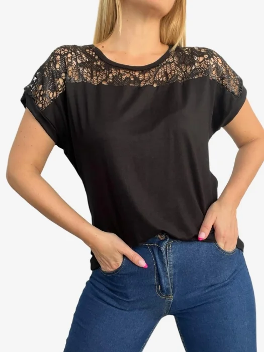 Remera Escote Redonda con Encaje