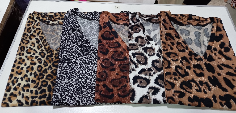 Remera Estampada Animal Print Talle Único Como si Fuera un 5 - Imagen 3