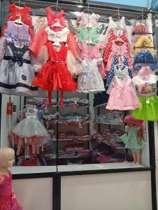 Vestidos Importados de Grande y Nena Brilloso