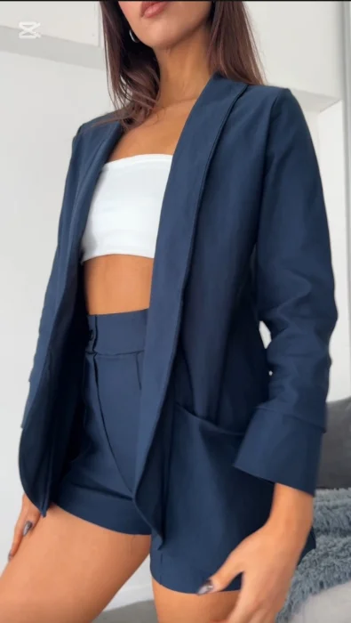 Conjunto Blazer Largo +short Sastrero