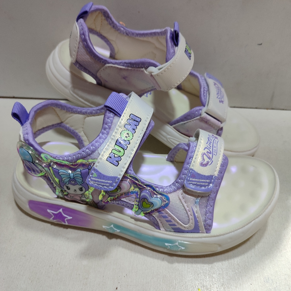 Sandalias Kuromi  30  al 35 - Imagen 2