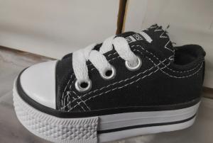 Mini Converse