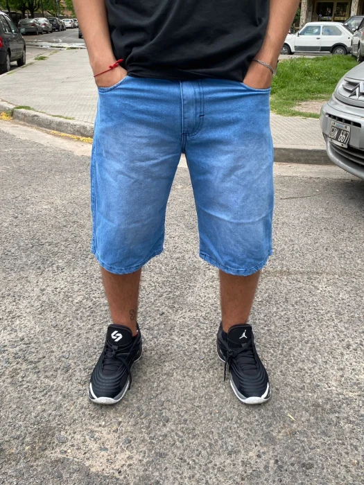 Bermuda Baggy Celeste Oferta