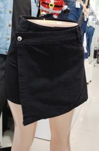 Short -pollera (con Tachas) - Miniatura 5