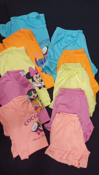 Conjuntos de Nenas