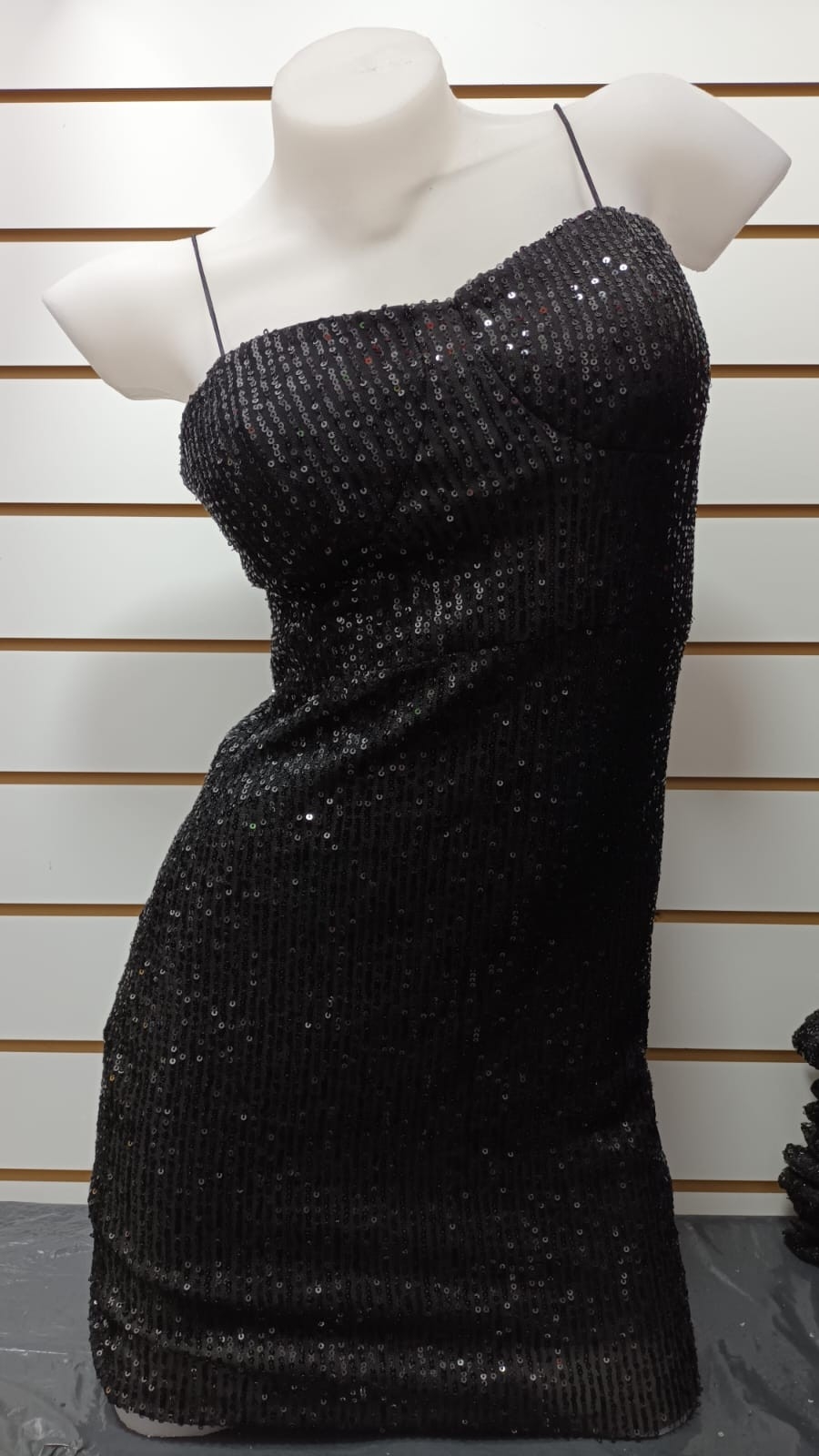 Vestido Lentejuela con Armado - Imagen 3