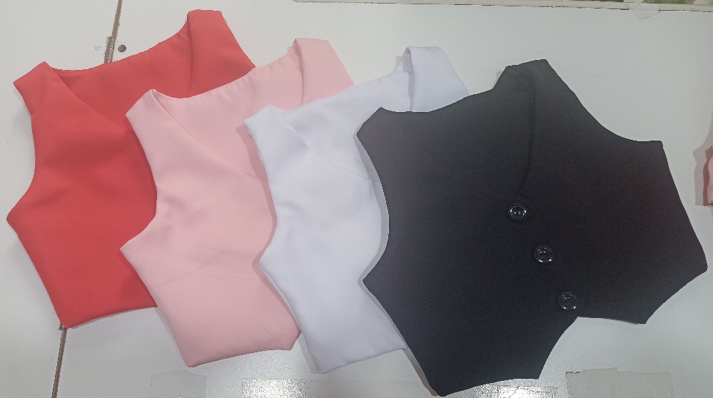 Conjunto Sastrero: Short y Chaleco - por Pedido. - Imagen 2