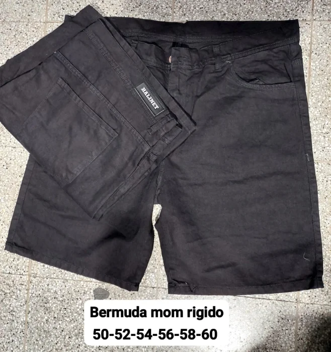 Bermuda Especial Negro
