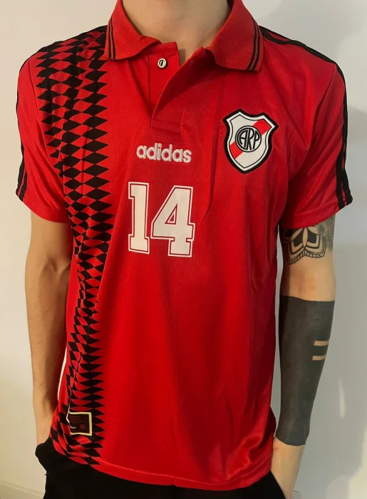 Camiseta River Retro 94 Colección.