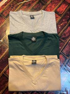 Remeras Cuello V Especial - Miniatura 3