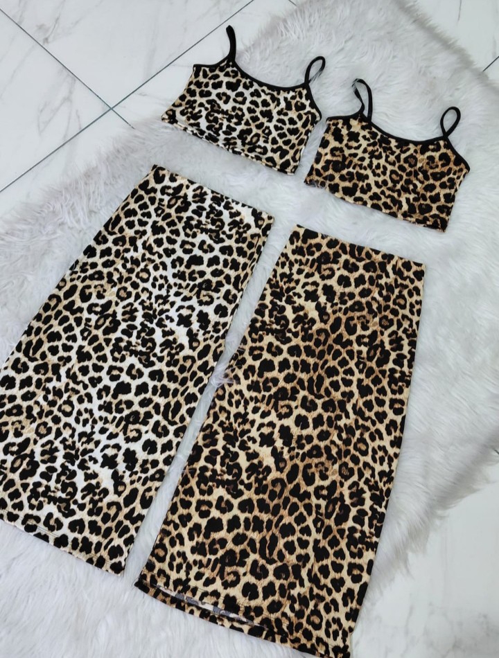Conjunto Animal Print (falda y Top) - Imagen 2