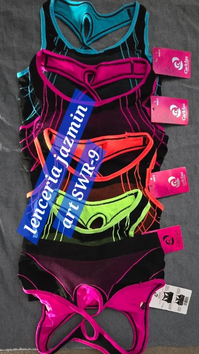 Top Deportivo Caricia