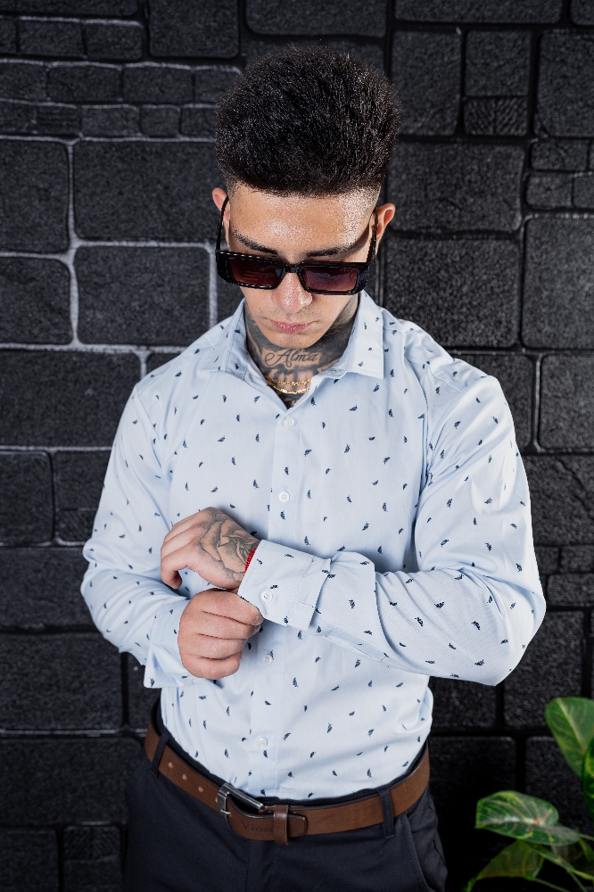 Camisa Celeste Plumas - Imagen 3