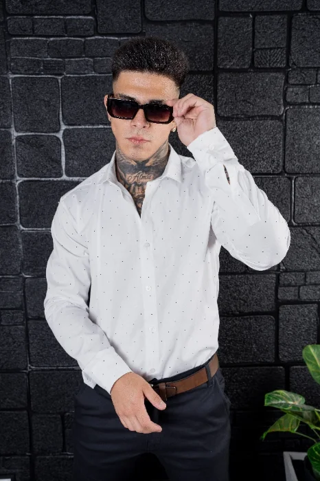 Camisa Blanca Puntitos