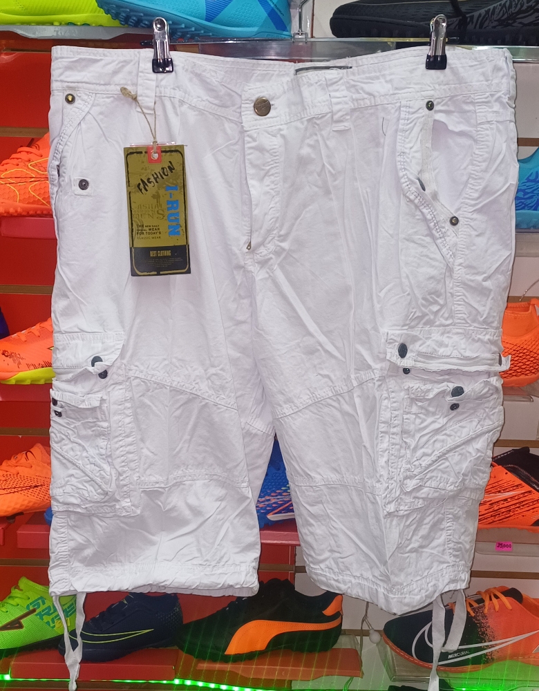 Bermuda de Gabardina Cargo Leonesa - Imagen 3