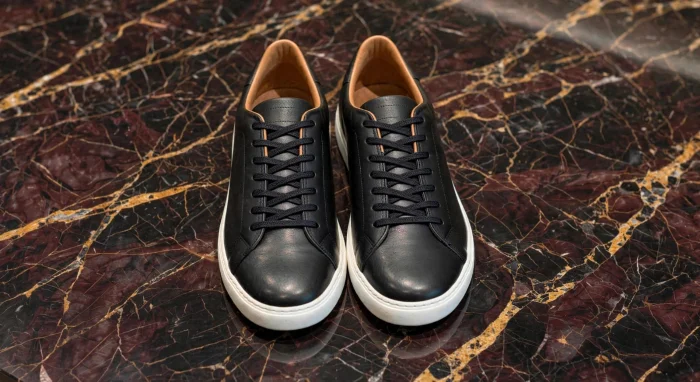 Cuero Vacuno Zapatilla Negra Blanca Suela Chocolate Marron