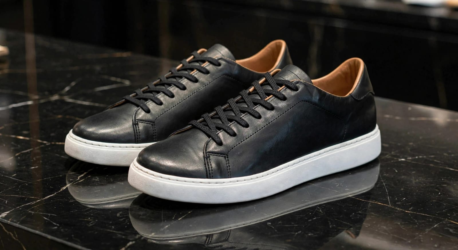 Cuero Vacuno Zapatilla Negra Blanca Suela Marron Chocolate - WhatsApp%20Image%202026-07-31%20at%2012.32.22%20(2).jpeg