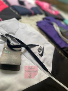 Campera Rompevientos Damas - Miniatura 2