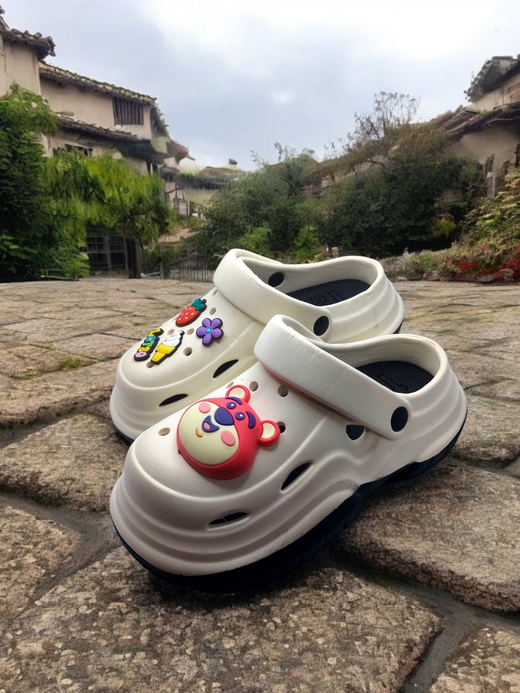 Suecos Plataforma Lotso - Imagen 2