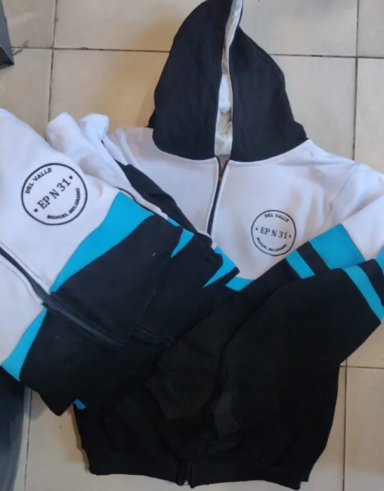 Camperas de Egresados Más Remeras