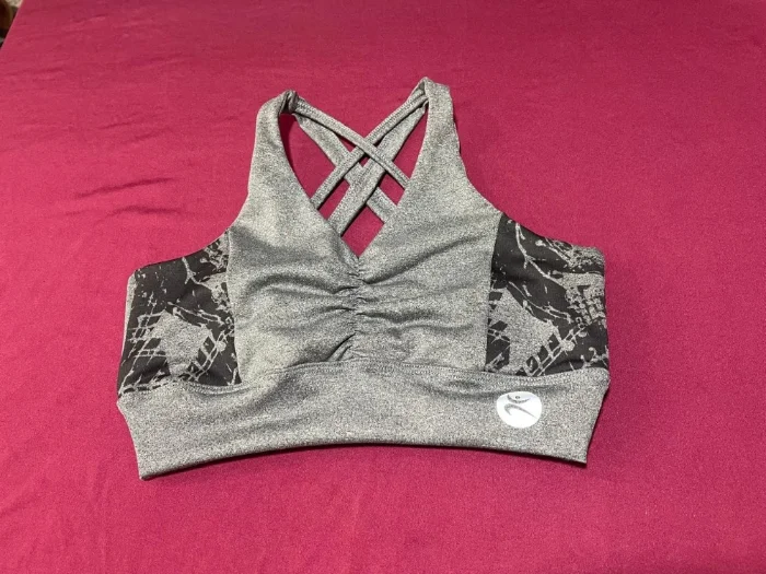 Top Conbinado  en Gris Art Frunce