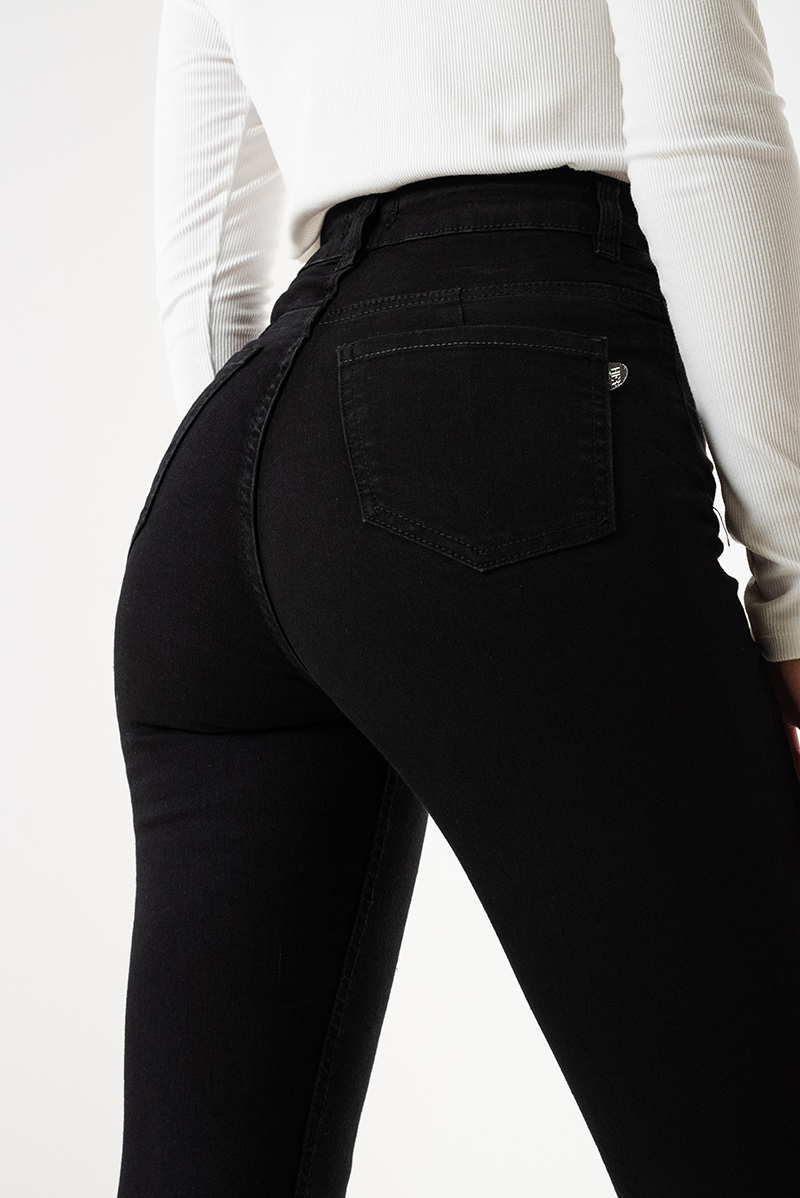 1010.1 Pant. Chupín Tiro Alto Clásico Negro - HER%20JEANS-88.jpg